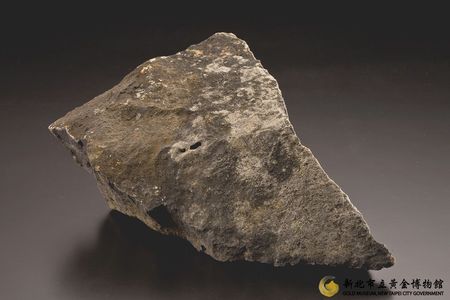 樹梅金礦矽化砂岩(黑)圖2 